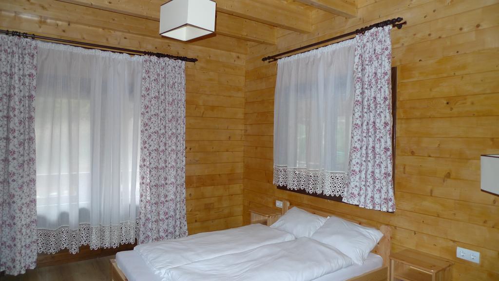 Pensiunea Mihaiu Sasului Vîrciorog Exterior foto